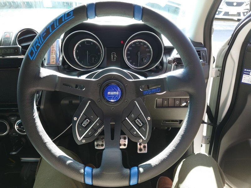 スズキ スイフト RS(MT_1.2)