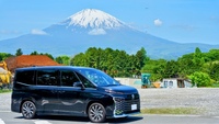 トヨタ ヴォクシー ハイブリッド S-Z_7人乗り(CVT_1.8_ハイブリッド)