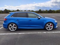 アウディ RS3 スポーツバック RS3 スポーツバック_RHD_4WD(AT_2.5)