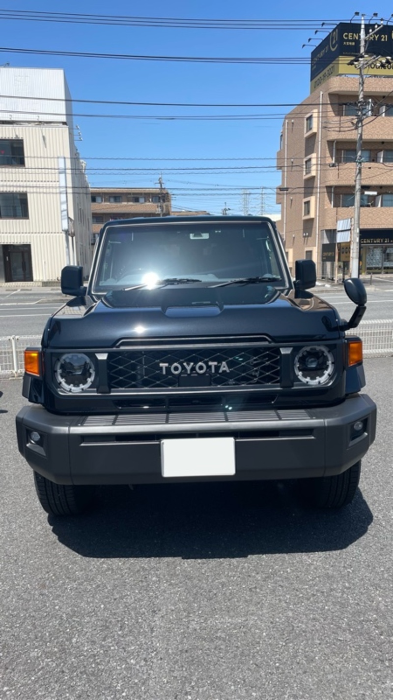 トヨタ ランドクルーザー70 AX_4WD(AT_2.8)