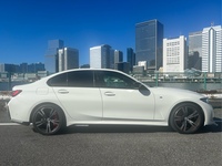BMW 3シリーズ セダン 318i Mスポーツ エディションシャドウ_RHD(AT_2.0)