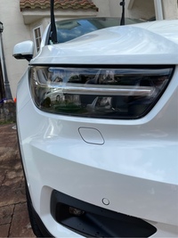 ボルボ XC40 B4 AWD インスクリプション_RHD_AWD(AT_2.0)