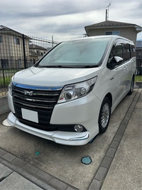 トヨタ ノア ハイブリッド