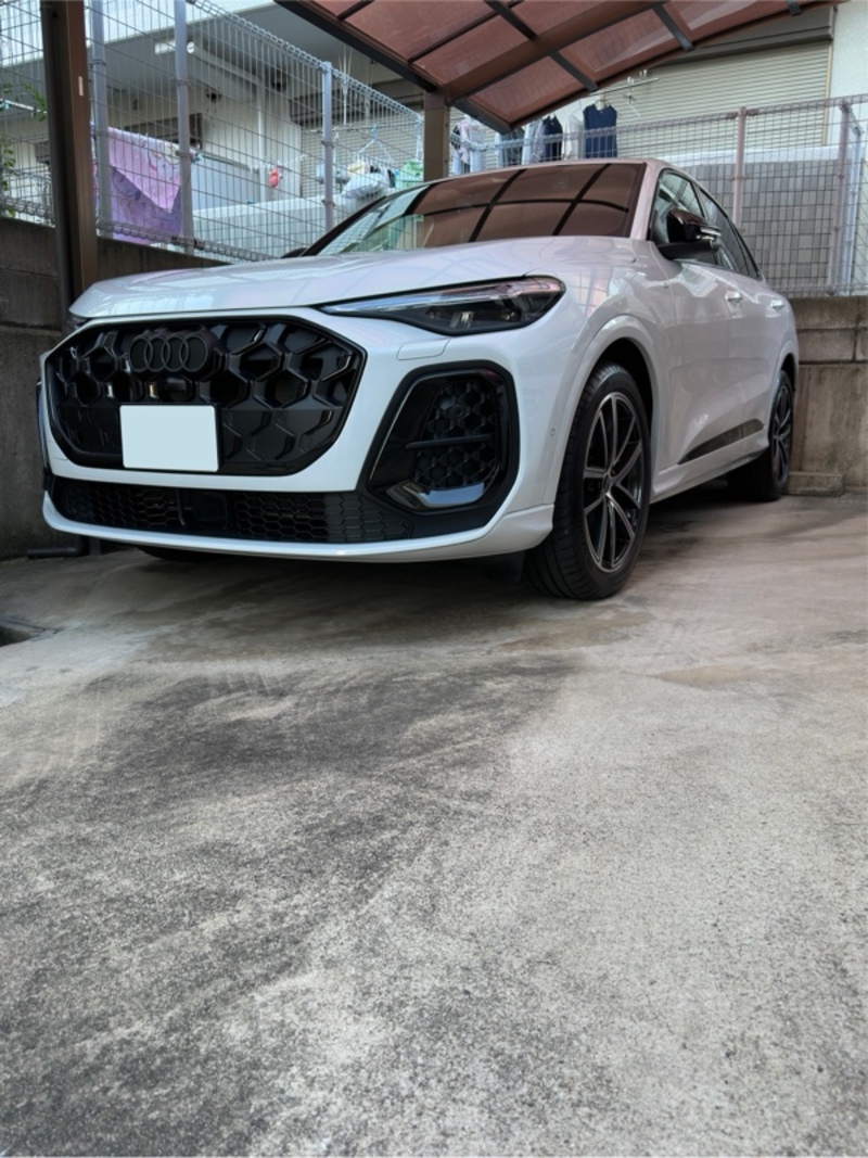 アウディ Q5 スポーツバック TDI クワトロ 150KW アドバンスト_RHD_4WD(Sトロニック_2.0)