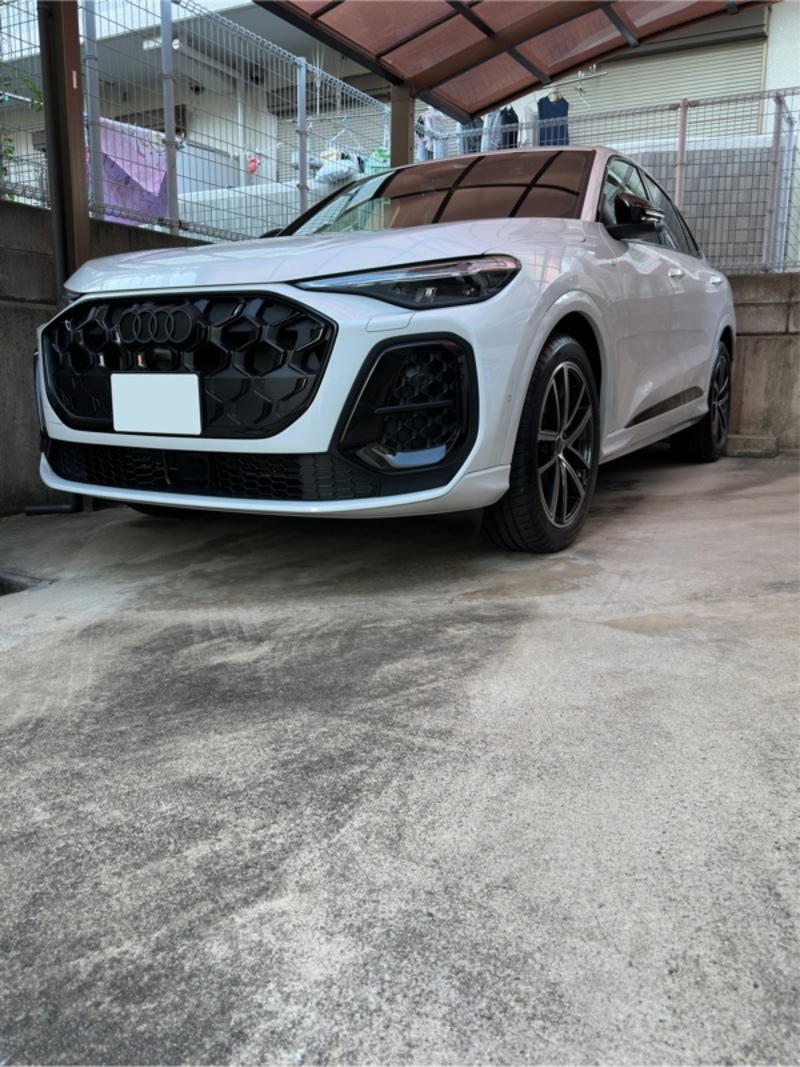 アウディ Q5 スポーツバック TDI クワトロ 150KW アドバンスト_RHD_4WD(Sトロニック_2.0)