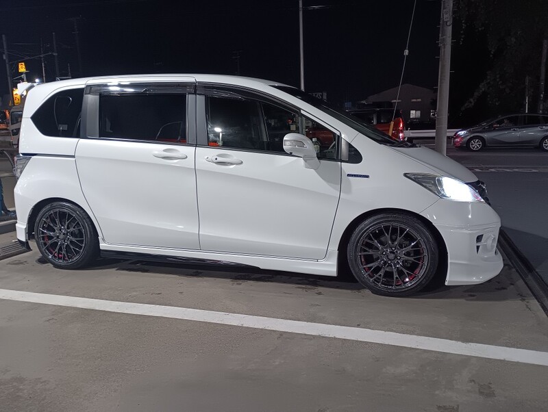 ホンダ フリードハイブリッド ハイブリッド ジャストセレクション＋_6人乗り(CVT_1.5)