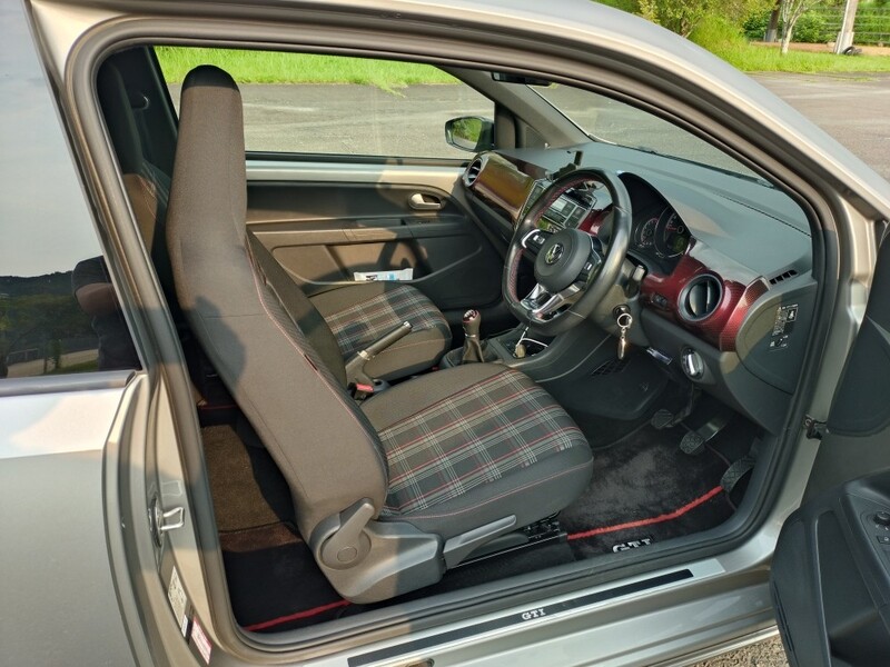 フォルクスワーゲン アップ！ GTI_RHD(MT_1.0)