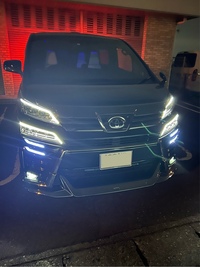 トヨタ ヴェルファイア ゴールデンアイズ III_7人乗り(CVT_2.5)