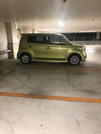 トヨタ bB Z“Qバージョン”(AT_1.5)