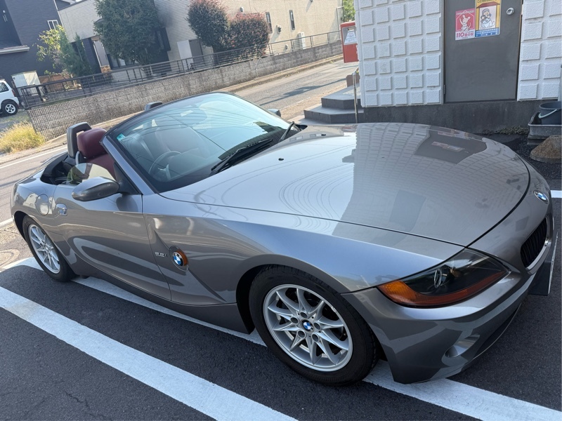 BMW Z4 ロードスター 2.2i_RHD(AT_2.2)