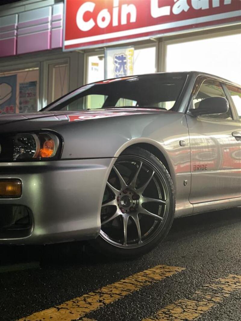 日産 スカイライン GT(4ドア_MT_2.0)