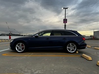 アウディ S4 アバント (ワゴン) アバント_RHD_4WD(AT_3.0)