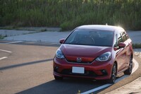 ホンダ フィットハイブリッド e：HEV ホーム(CVT_1.5)