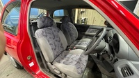 日産 マーチ