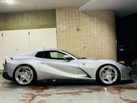フェラーリ 812GTS 812GTS_LHD(F1DCT_6.5)