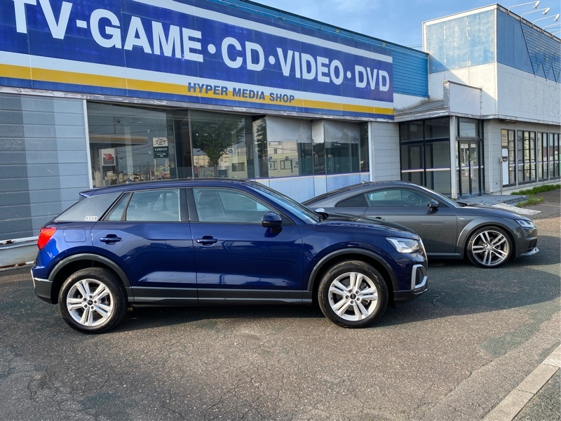 アウディ Q2 35 TDI クワトロ アドバンスト_RHD_4WD(Sトロニック_2.0)