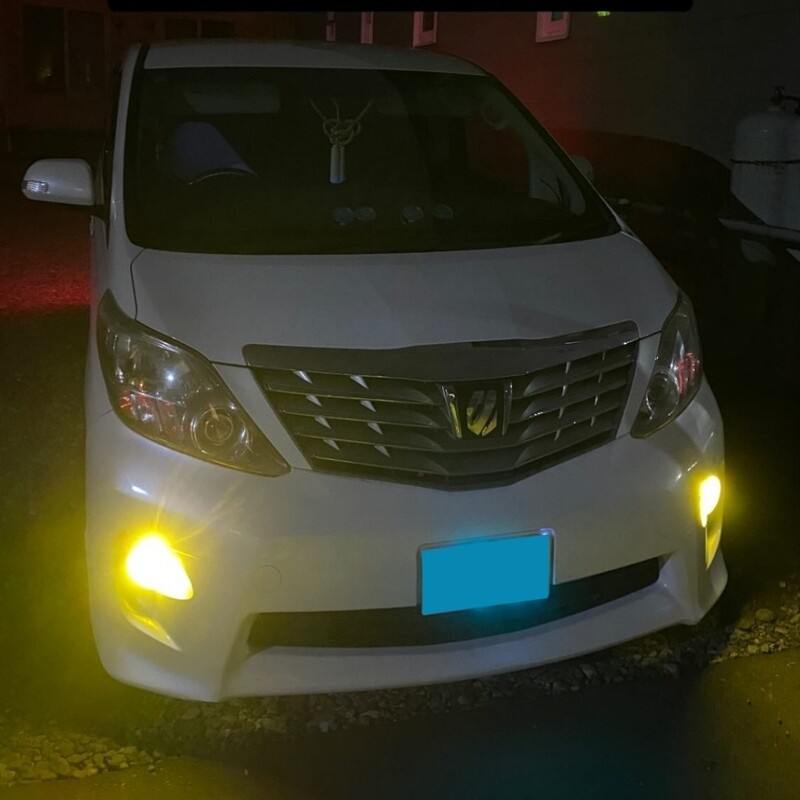トヨタ アルファード 350G_8人乗り_4WD(AT_3.5)