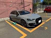 アウディ RS4アバント （ワゴン） RS4 アバント_RHD_4WD(AT_2.9)