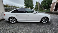 アウディ A4 （セダン） 1.8 TFSI Sライン_RHD(CVT_1.8)