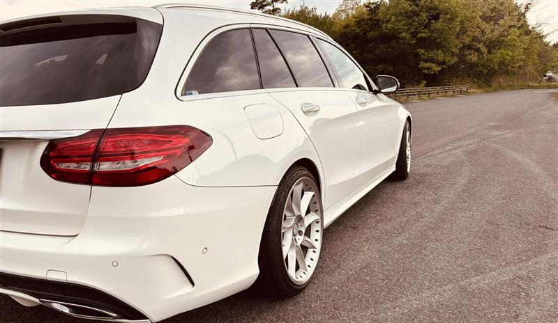メルセデス・ベンツ Cクラス ステーションワゴン C220d ステーションワゴン アバンギャルド_RHD(AT_2.2)