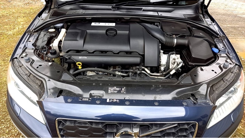 ボルボ XC70 T6 AWD_RHD_AWD(AT_3.0)