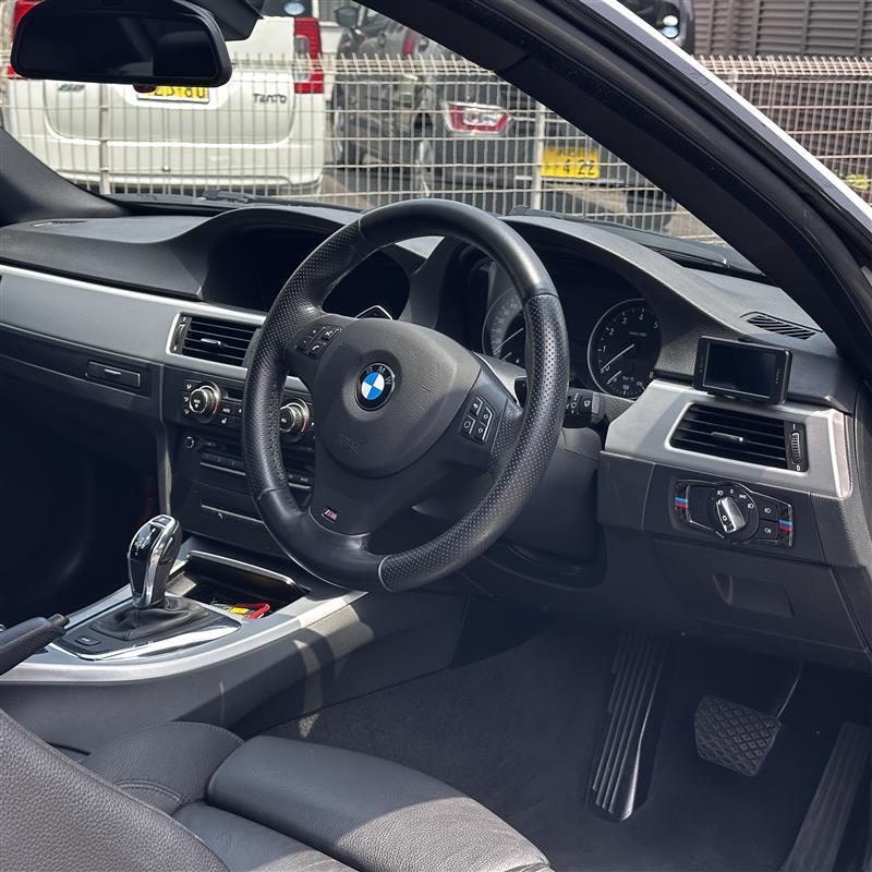 BMW 3シリーズ クーペ 335i クーペ_RHD(AT_3.0)
