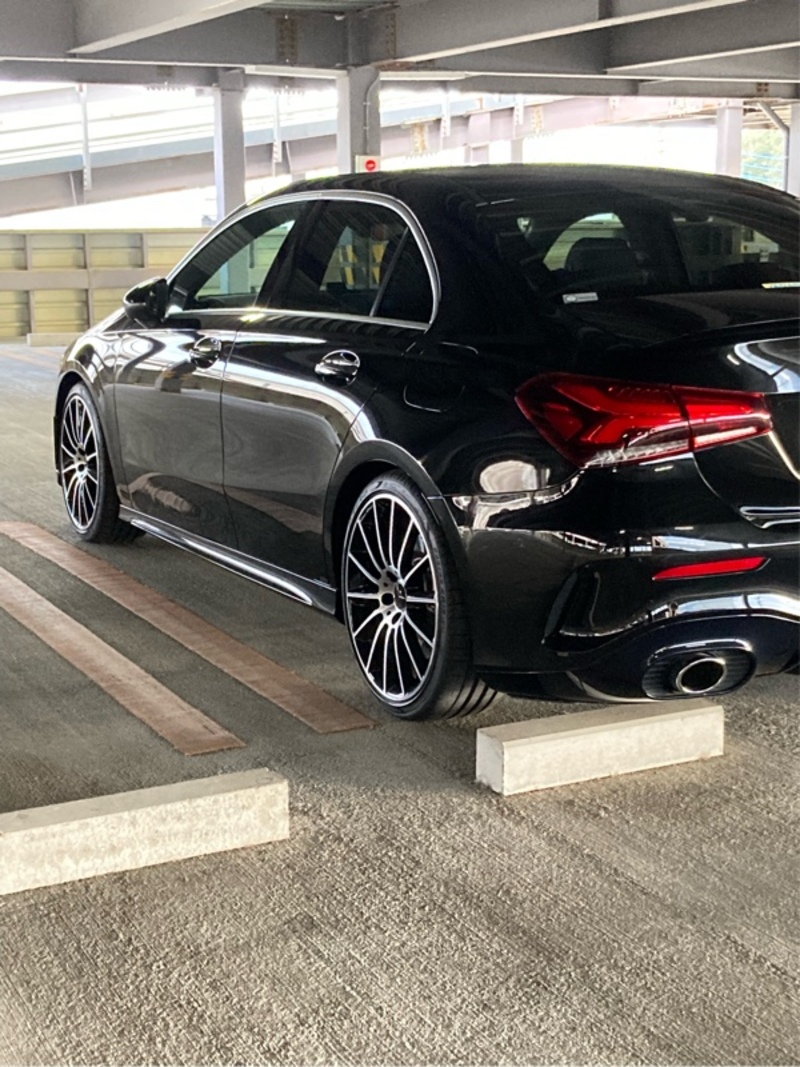 メルセデスAMG Aクラス セダン メルセデスAMG A35 4マチック セダン_RHD_4WD(DCT_2.0)