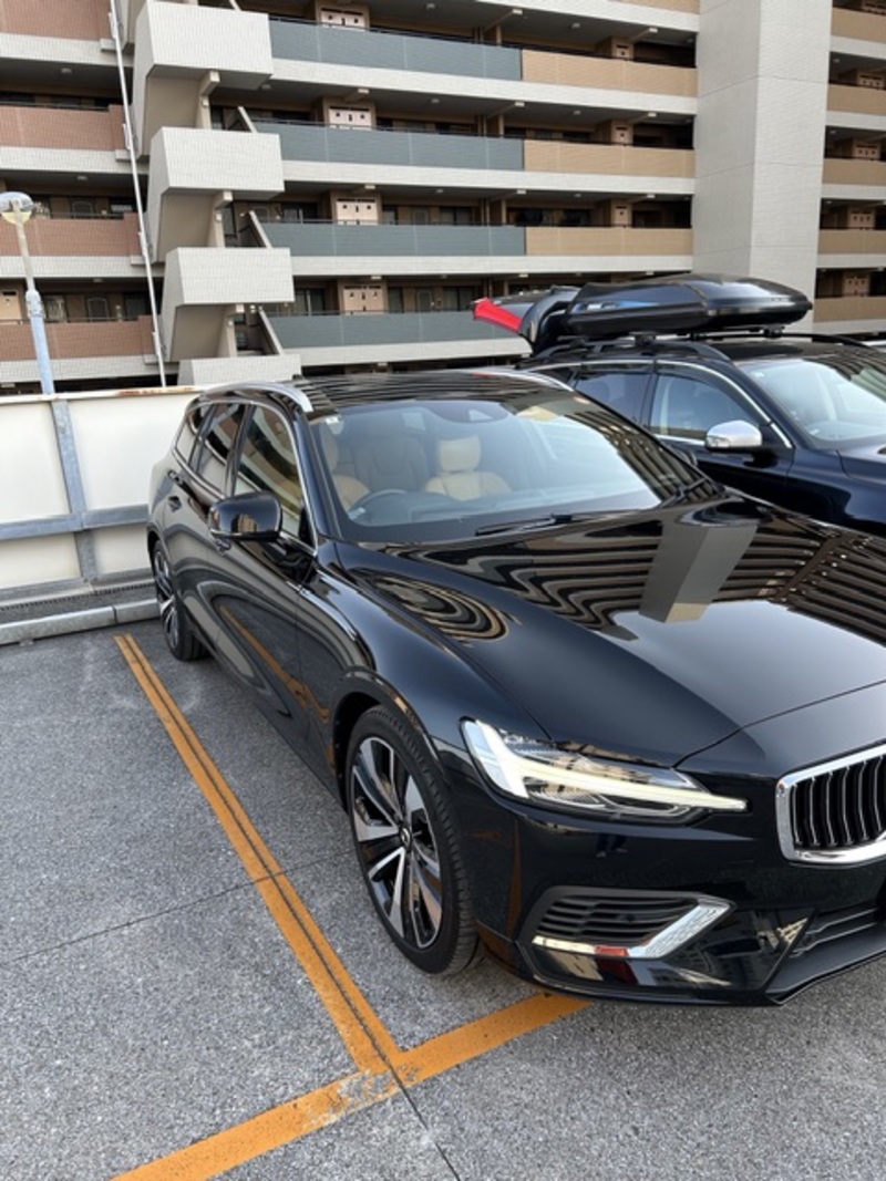 ボルボ V60 プラグインハイブリッド リチャージプラグインハイブリッド T6 AWD インスクリプション_RHD_AWD(AT_2.0)