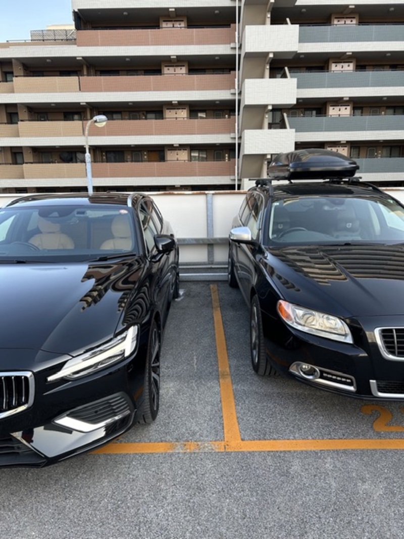 ボルボ V60 プラグインハイブリッド リチャージプラグインハイブリッド T6 AWD インスクリプション_RHD_AWD(AT_2.0)