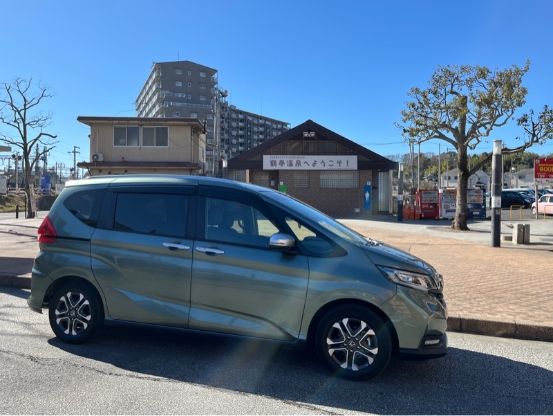 ホンダ フリード+ プラス クロスター(CVT_1.5)