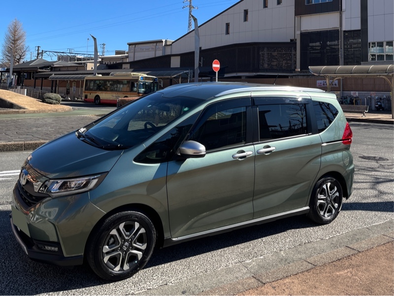 ホンダ フリード+ プラス クロスター(CVT_1.5)