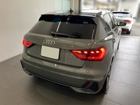 アウディ A1 スポーツバック A1 スポーツバック 25 TFSI Sライン_RHD(Sトロニック_1.0)