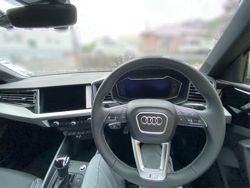 アウディ A1 スポーツバック A1 スポーツバック 25 TFSI Sライン_RHD(Sトロニック_1.0)