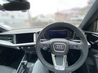 アウディ A1 スポーツバック A1 スポーツバック 25 TFSI Sライン_RHD(Sトロニック_1.0)