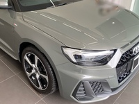 アウディ A1 スポーツバック A1 スポーツバック 25 TFSI Sライン_RHD(Sトロニック_1.0)