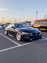 BMW M4 クーペ M4 クーペ_RHD(M DCT_3.0)