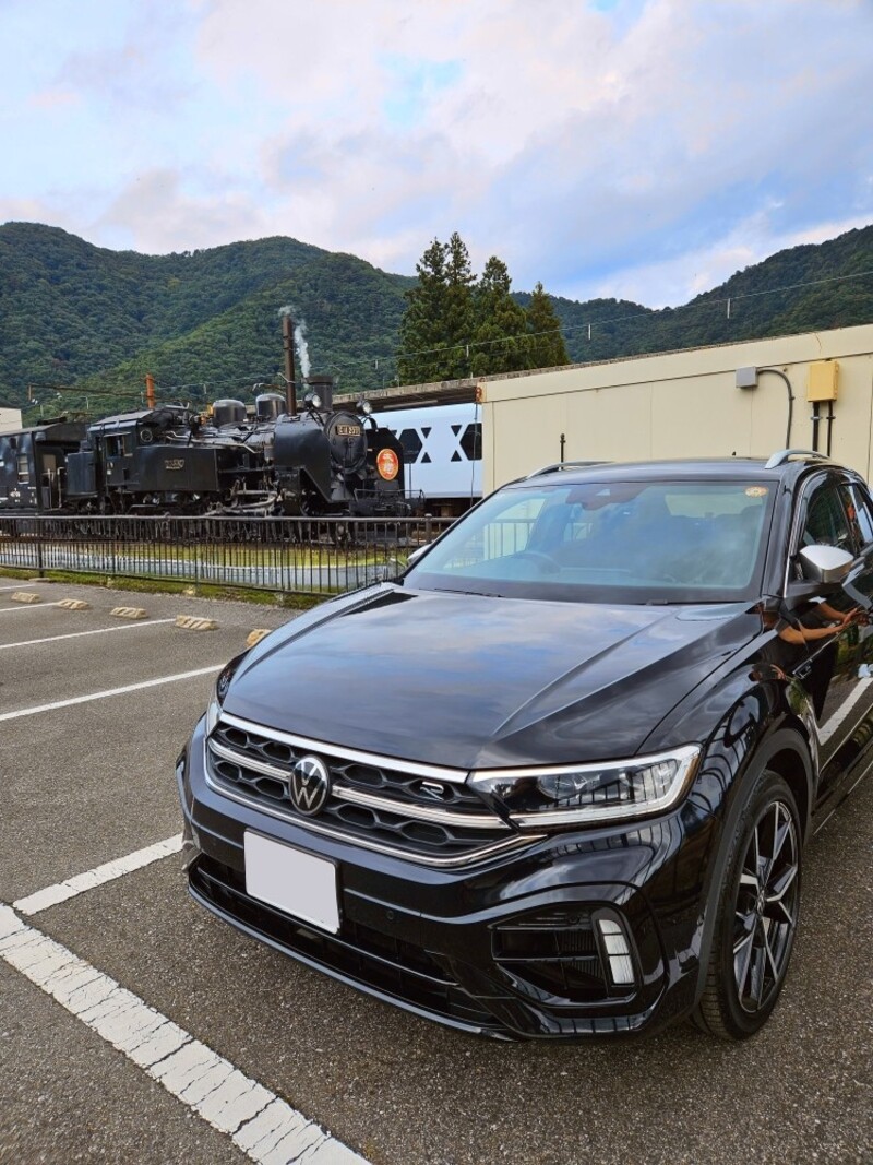 フォルクスワーゲン Tロック R_RHD_4WD(DSG_2.0)