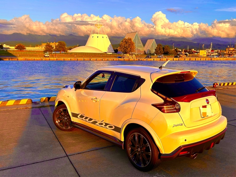 日産 ジューク ニスモ_4WD(CVT_1.6)