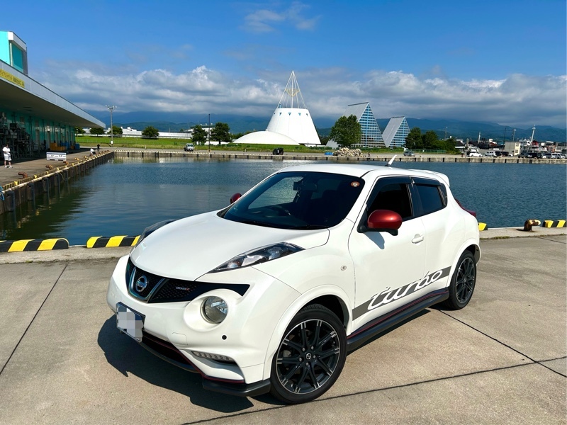 日産 ジューク ニスモ_4WD(CVT_1.6)