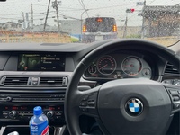 BMW 5シリーズ セダン 523d ブルーパフォーマンス セダン エクスクルーシブ・スポーツ_RHD(AT_2.0)