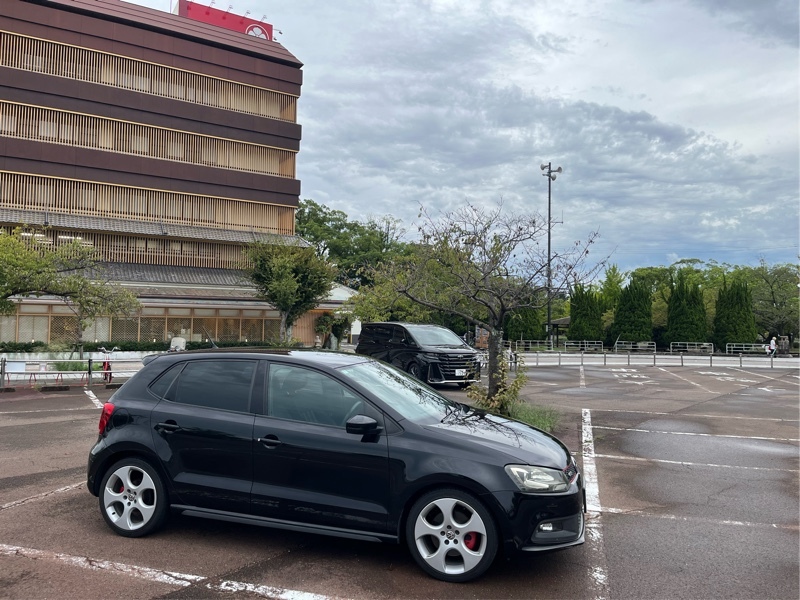 フォルクスワーゲン ポロ GTI_RHD(DSG_1.4)