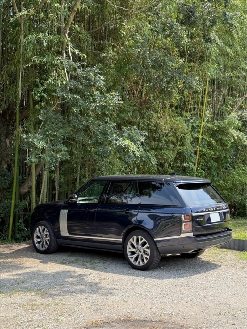 ランドローバー レンジローバー ヴォーグ_RHD_4WD(AT_3.0_ディーゼル)