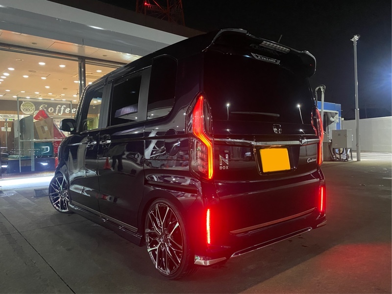 ホンダ N-BOX