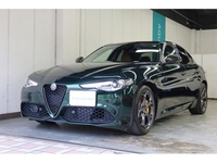 アルファロメオ ジュリア 2.0 ターボ ヴェローチェ ヴィスコンティエディション_RHD(AT_2.0)