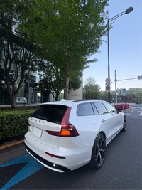 ボルボ V60 プラグインハイブリッド リチャージ アルティメット T6 AWD プラグインハイブリッド_RHD_AWD(AT_2.0)