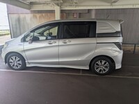 ホンダ フリードスパイクハイブリッド