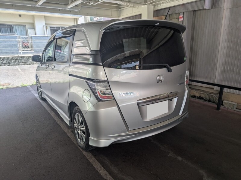 ホンダ フリードスパイクハイブリッド