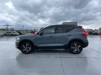 ボルボ XC40 B4 AWD Rデザイン_RHD_AWD(DCT_2.0)