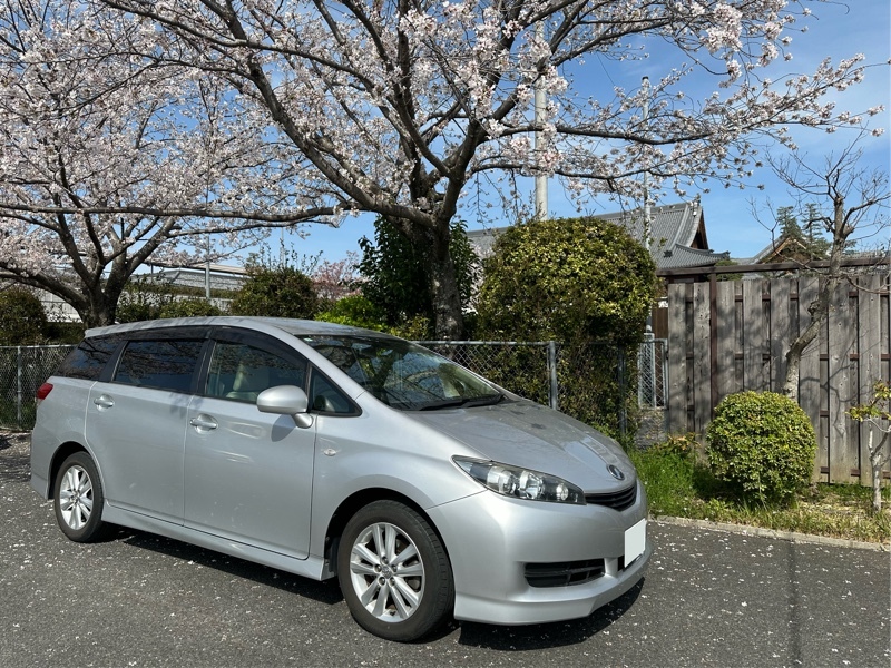 トヨタ ウィッシュ 1.8X“HIDセレクション”_7人乗り_(CVT_1.8)