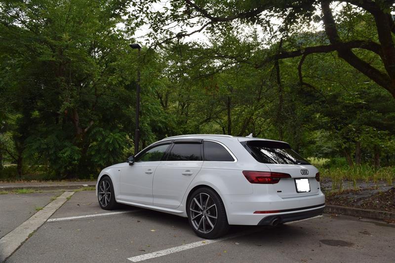 アウディ A4 アバント (ワゴン) アバント 2.0 TFSI クワトロ スポーツ_RHD_4WD(AT_2.0)